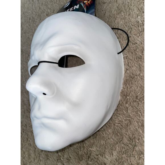 HALLOWEEN II MICHAEL MYERS VACUFORM MASK HALLOWEEN COSTUME NEW FLAWS - Picture 3 of 4